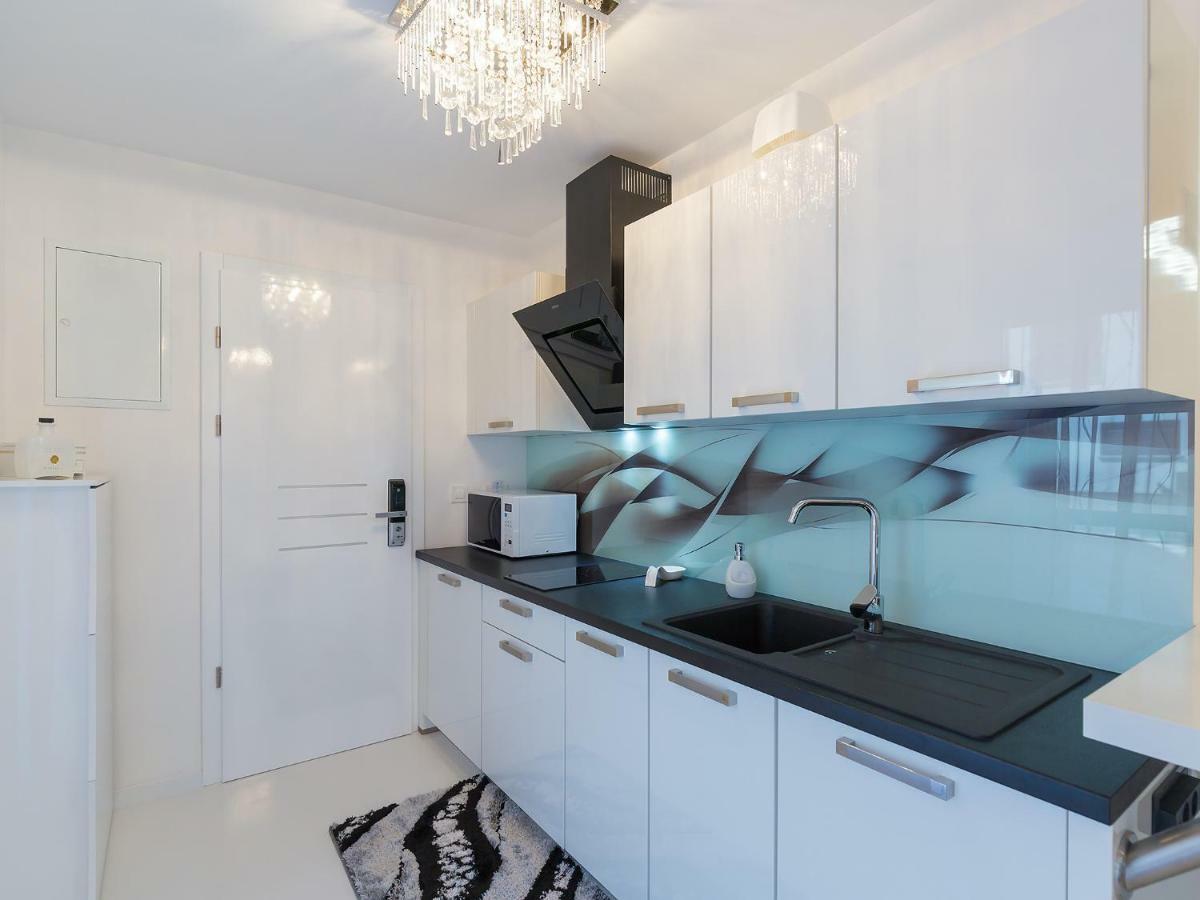 Apartmani Beril Lux โรวีน ภายนอก รูปภาพ